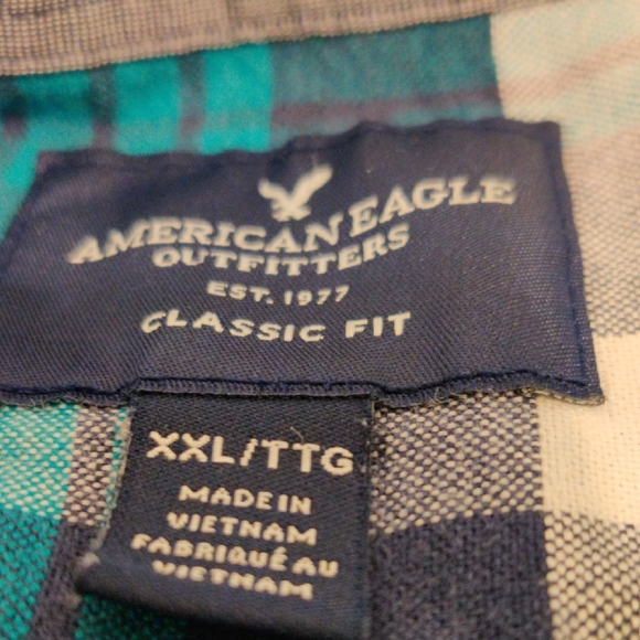 American Eagle. Men's Blue Plaid Shirt - Picture 3 of 9